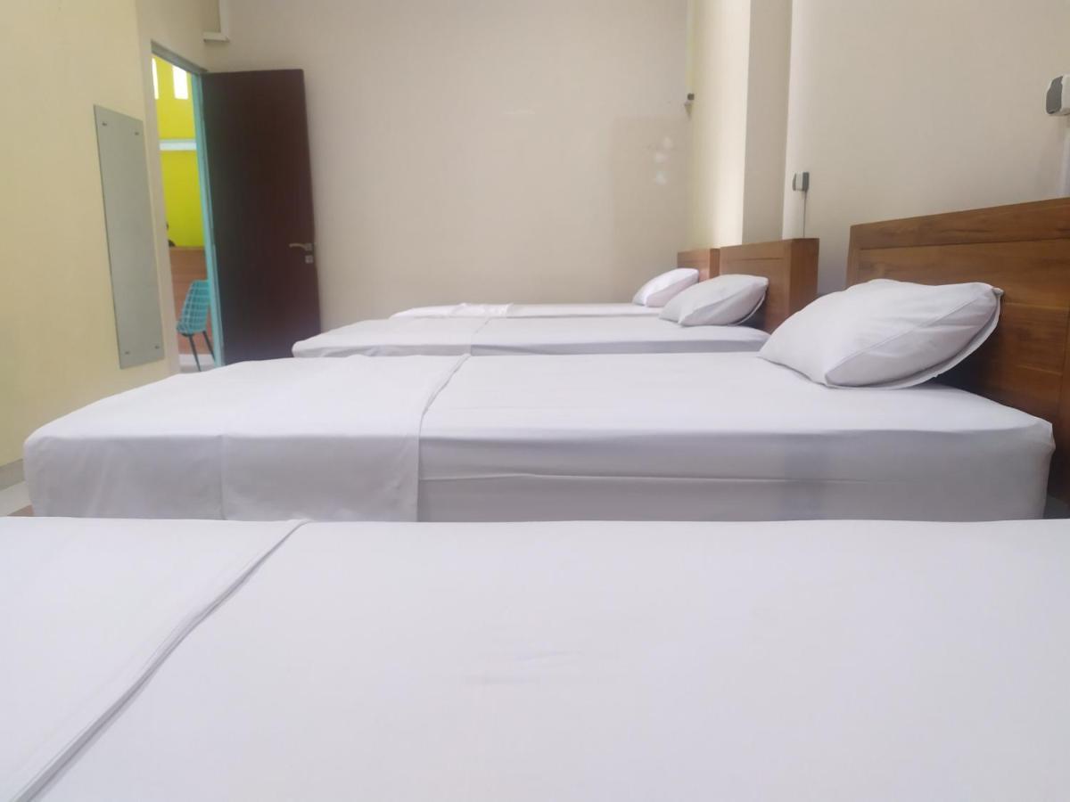 Footprints Xperience Hostel Mataram Buitenkant foto
