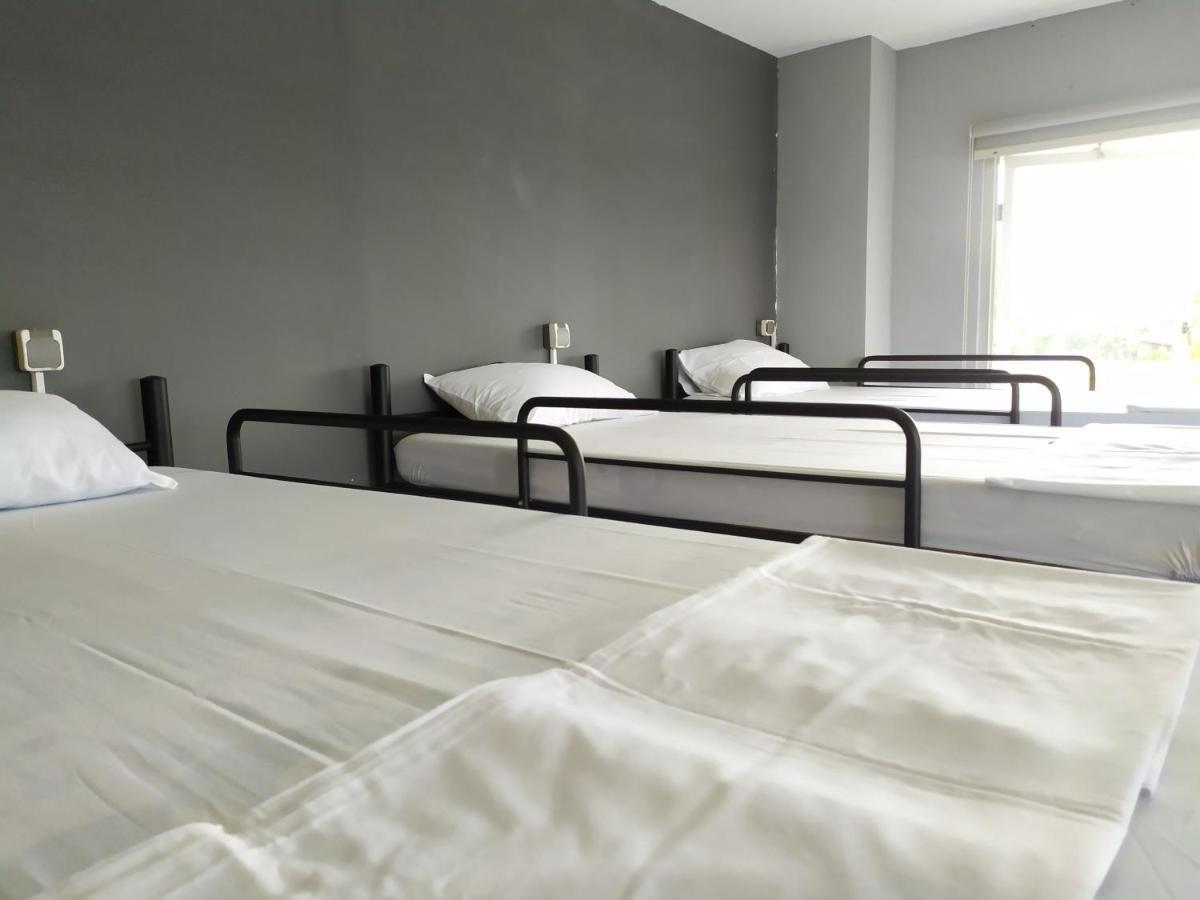 Footprints Xperience Hostel Mataram Buitenkant foto