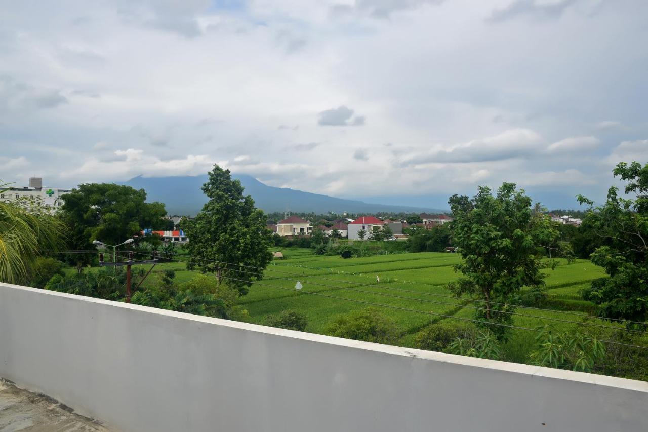 Footprints Xperience Hostel Mataram Buitenkant foto